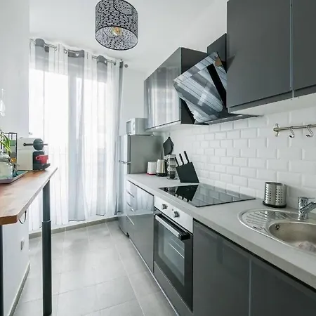 Beautiful Close To Paris * Montreuil (Seine-Saint-Denis)